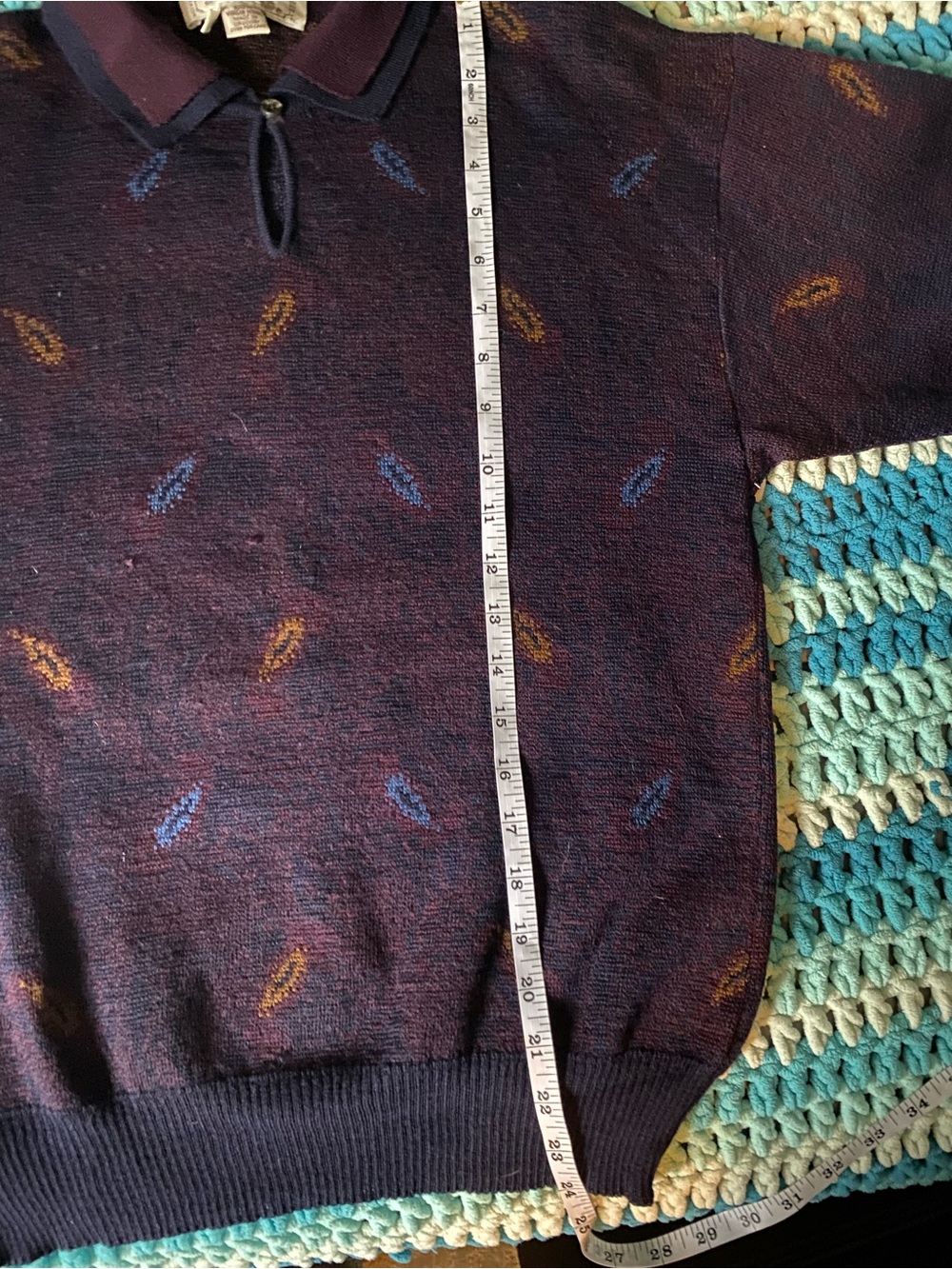 100% Wool Two-Tone Knit Sweater w/ Double Collar & Button Sleeves - Picture 9 of 10